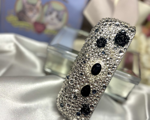 IQOSケースデコ　イルマワンケースデコ　ブラック　シルバー　全面デコ IQOSケースデコ IQOSイルマケースデコ ブラック シルバー - メルカリ