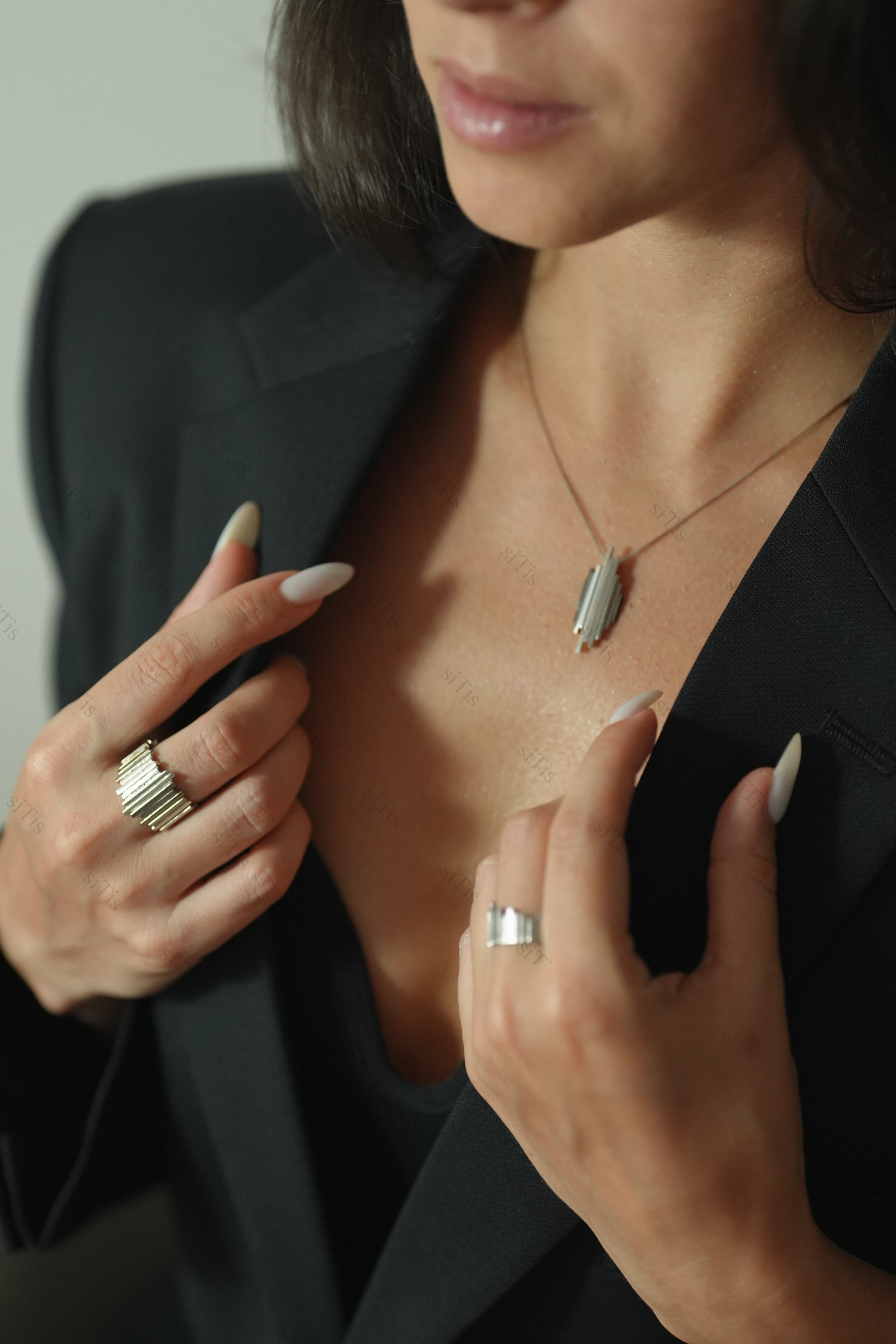 ハンドメイドのシルバーリング  Skalisto Wide