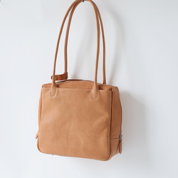 【限時特價】大容量柔軟真皮手提包 | 容量充足，設計優雅 | 母親節或生日禮物推薦 第17張的照片