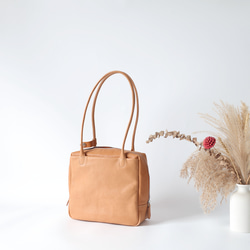 【限時特價】大容量柔軟真皮手提包 | 容量充足，設計優雅 | 母親節或生日禮物推薦 第18張的照片