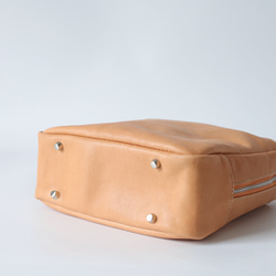 【限時特價】大容量柔軟真皮手提包 | 容量充足，設計優雅 | 母親節或生日禮物推薦 第5張的照片