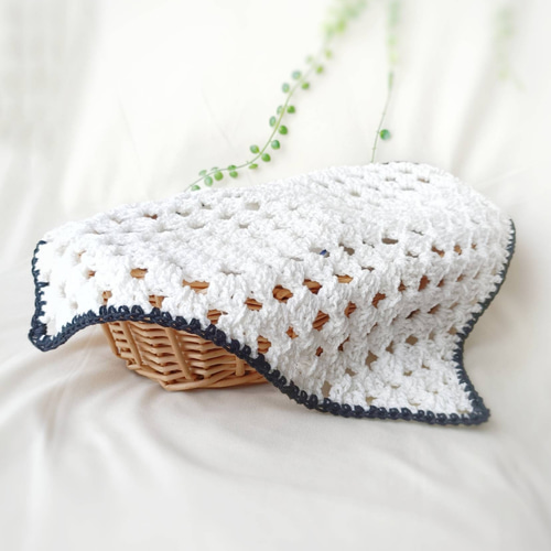 コットン製かごカバー クロシェ編み かぎ編みのマット 白 黒 大人