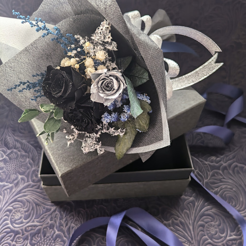 プリザーブドフラワー黒薔薇の魔法発動中シリーズ／ミニ黒薔薇と