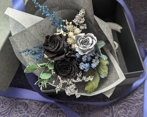 プリザーブドフラワー黒薔薇の魔法発動中シリーズ／ミニ黒薔薇と