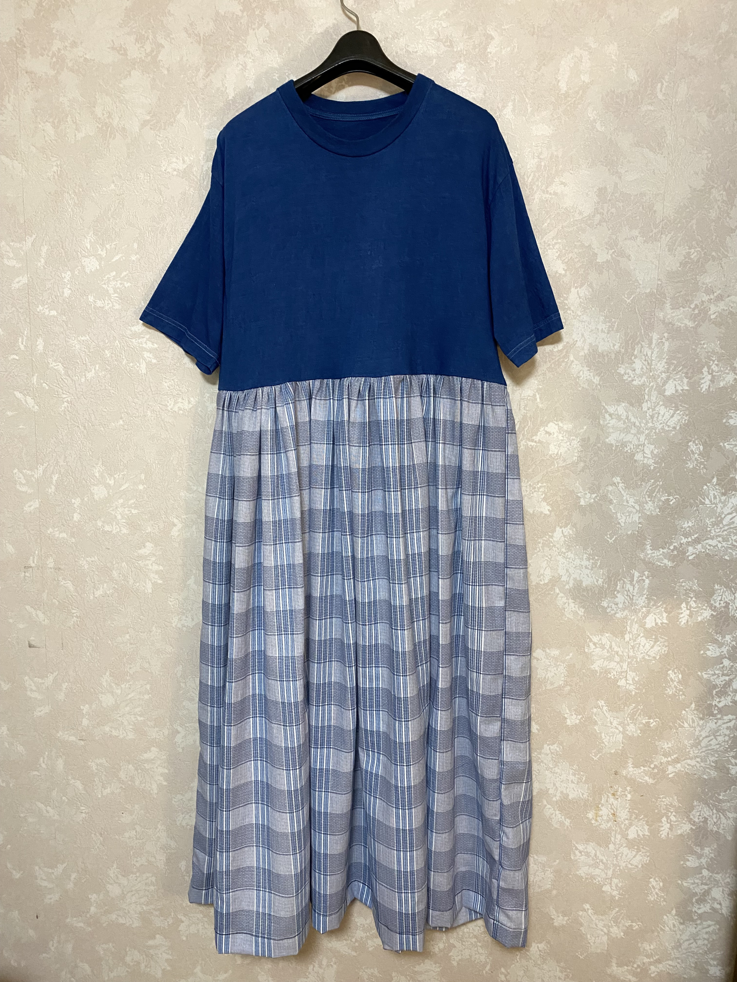 344.ロングワンピース、藍染め　Tシャツ　格子模様　チェック柄