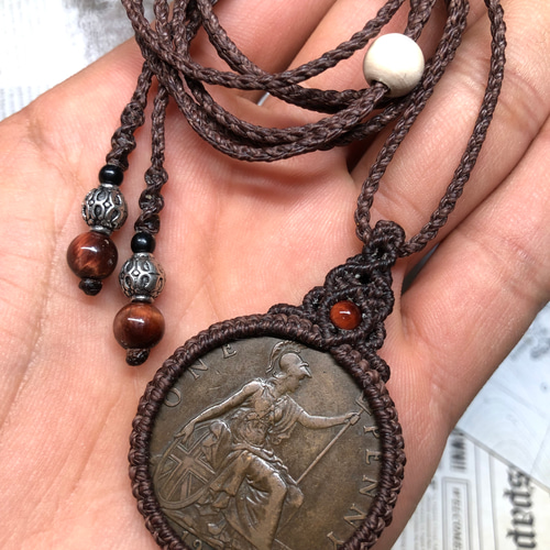 コインペンダント(マクラメ編みネックレス) イギリス ネックレス