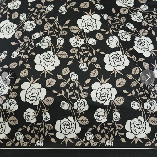 晴雨兼用折り畳み傘 黒 バラ 薔薇 ローズ花柄 日傘 雨傘 UV 傘・日傘