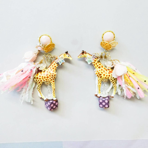 再び夢見る キリンさんタッセル ピアス イヤリング きりん アニマル