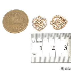 【小さめ】透かし薔薇ハート ジルコニアチャーム4個【ピアス イヤリング ジルコニア ハンドメイドアクセサリーパーツ素材】 4枚目の画像
