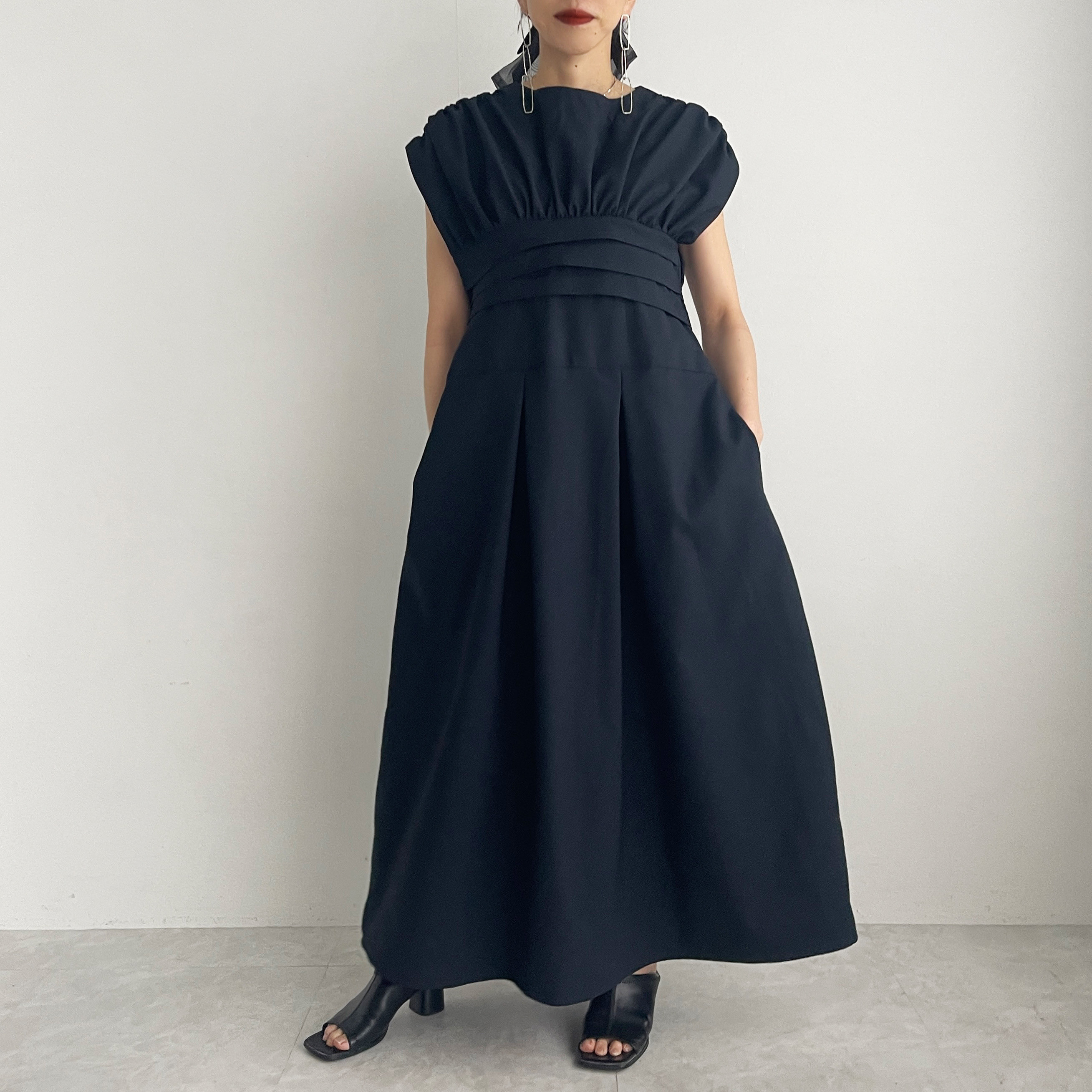オケージョンフレンチスリーブドレス(navy)