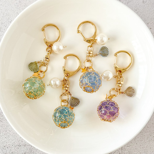 浮き玉ソーダキーホルダー（選べる7色） 海 泡 夏アクセ 透明感 涼しげ
