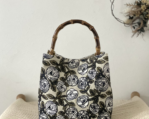 ミナペルホネン ＊rosy＊ ハンドメイドバッグ ⚮̈ミナペルホネン rosy バンブーバッグ ワンハンドルバッグ