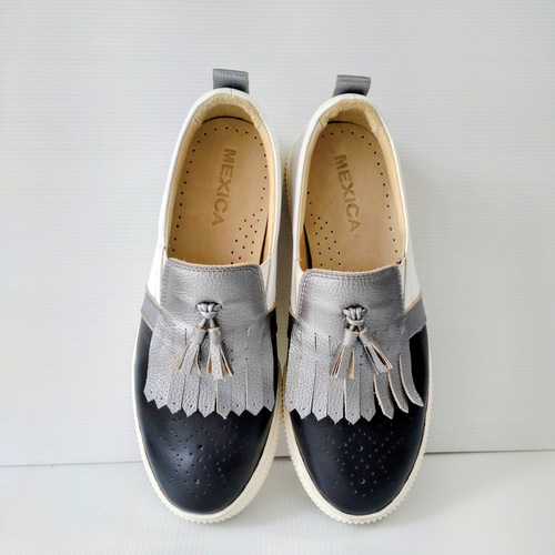 美品♡マックスマーラ 牛革 クロコ型押し タッセル装飾 ローファー 焦茶 37 送料関税込☆Maison Margiela Tabi Loafers ローファー☆超人気