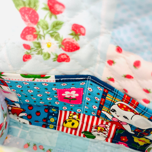 昭和レトロアニマル おしゃれなミニバッグ うさぎと包装紙柄 ポーチ