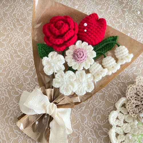 色っぽレッド】赤 ピンク 白 花束 かぎ針編み 編み物 枯れない花 毛糸