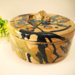 〈一点もの〉菓子器（蓋物）・魚つまみ 1枚目の画像