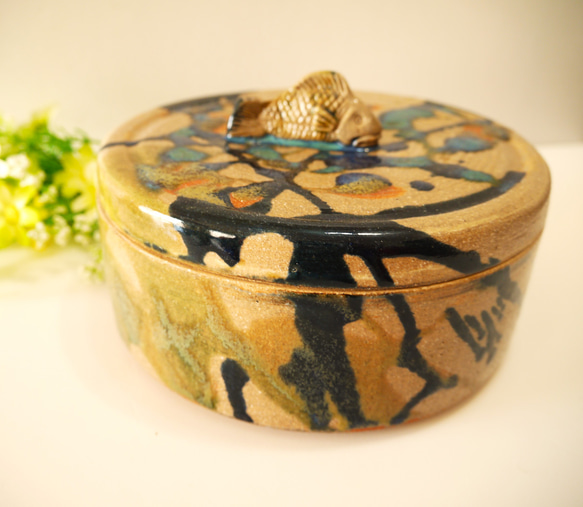 〈一点もの〉菓子器（蓋物）・魚つまみ 1枚目の画像