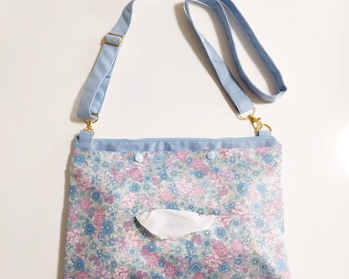 送料無料】花柄 ブルー ショルダーティッシュケース サコッシュバッグ