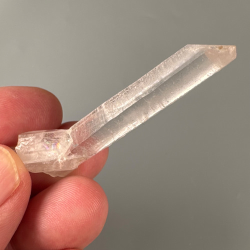マカルー産 ヒマラヤ水晶 55.5ミリ 原石ポイント tg895 天然石 pinky