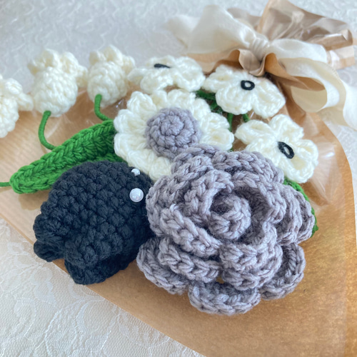 つよがりブラック】黒 グレー 紺 花束 かぎ針編み 枯れない花 毛糸