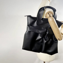 KURO/【PUL】 オンもオフも◎大容量プルアップ　ヘルメットバッグ　エコレザー(BT241217) 4枚目の画像