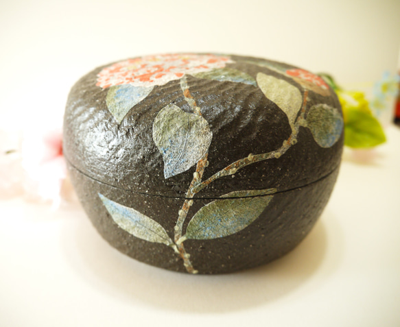 〈一点もの〉菓子器（蓋物）・花の景色 5枚目の画像