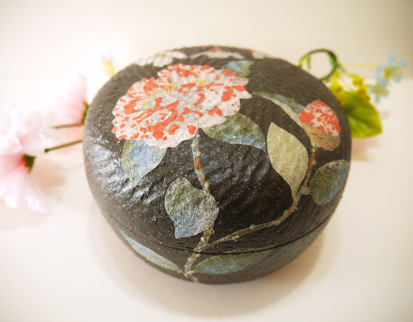 〈一点もの〉菓子器（蓋物）・花の景色 3枚目の画像