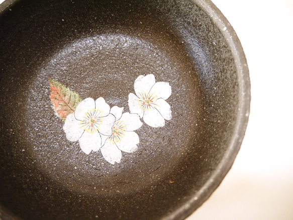 〈一点もの〉菓子器（蓋物）・花の景色 13枚目の画像