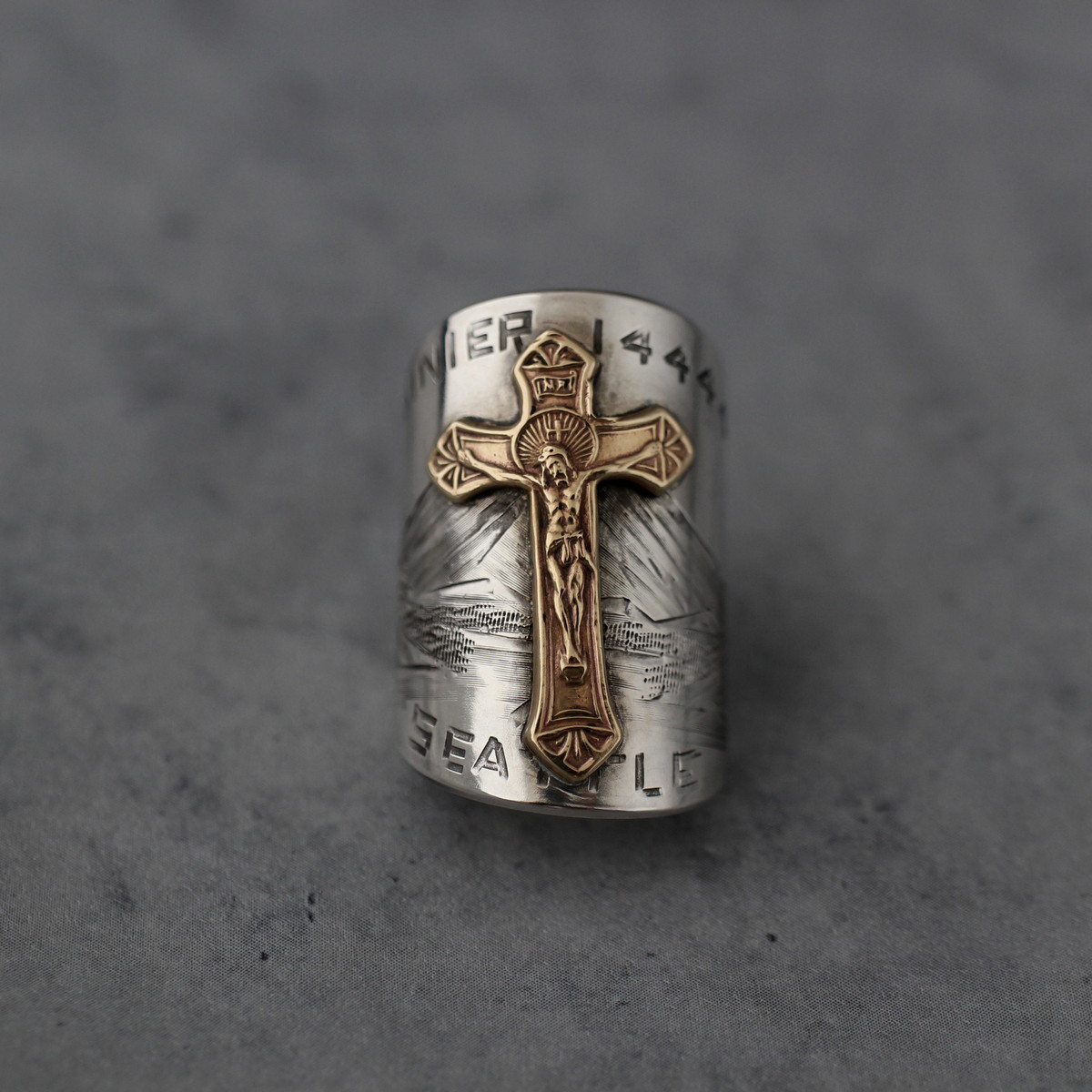 磔の神の子とシナイ山｜カフリング｜スプーンリング｜シルバー｜真鍮｜キリスト｜十字架｜手彫り｜ハンドカービング｜一点物