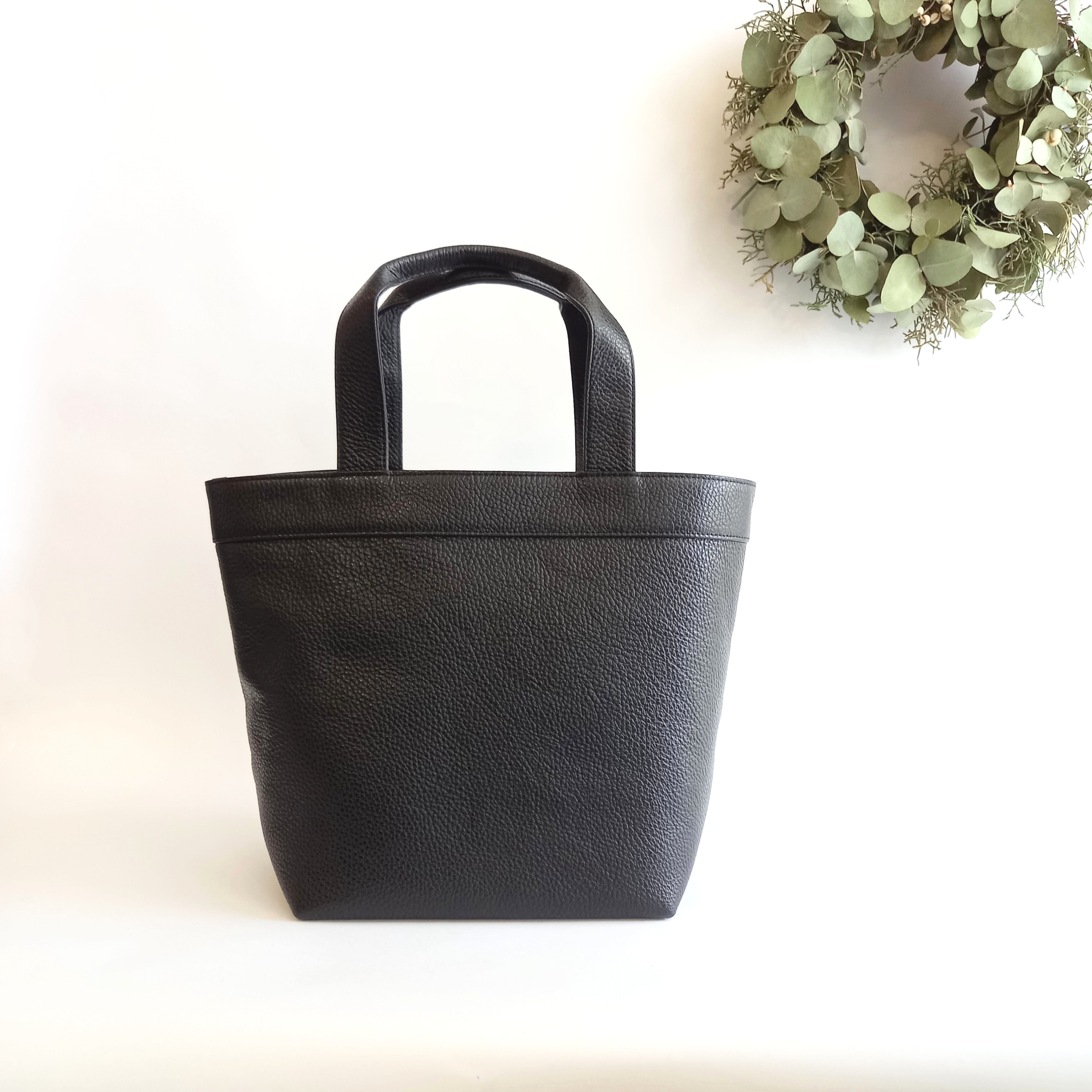 こんなの欲しかった！やわらかくて上質な高級本革トート（ブラック）毎日持てるシンプルレザーバッグ◇軽い レディース メンズ