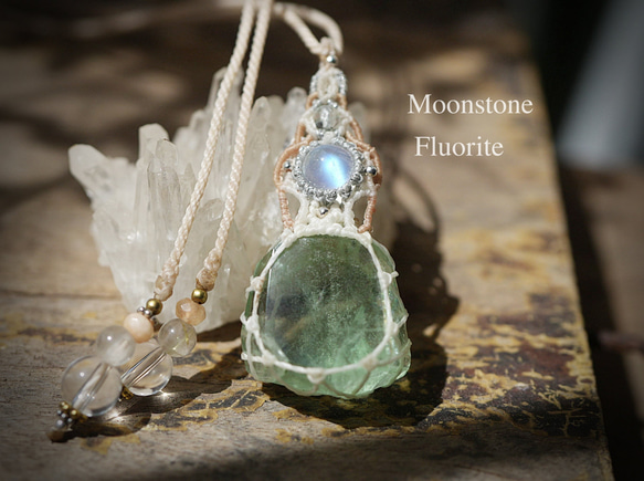 虹の涙☆Moonstone フローライト マクラメネックレス1871