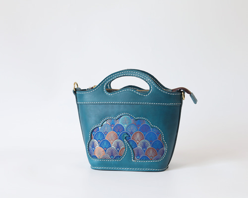 JAMIN PUESH孔雀の羽柄　刺繍バッグ【匿名配送】 JAMIN PUESH孔雀の羽柄 刺繍バッグ【匿名配送】 NEW ARRIVAL】JAMIN