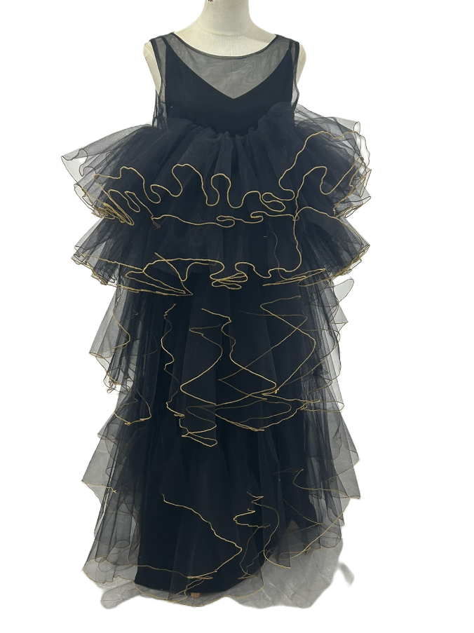 カラードレス ブラック ツーピース ノースリーブ 床付く ラッフルフリル デザイン感 53,880円