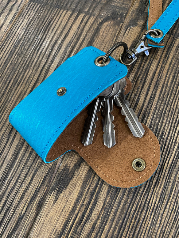 スマートキーケース　茶、キャメル、ベージュ花柄　ストラップ付き（送料込み） 9枚目の画像