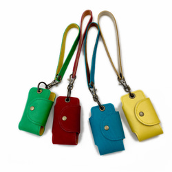 スマートキーケース　グリーン、レッド、ブルー、イエロー　ストラップ付き（送料込み） 1枚目の画像