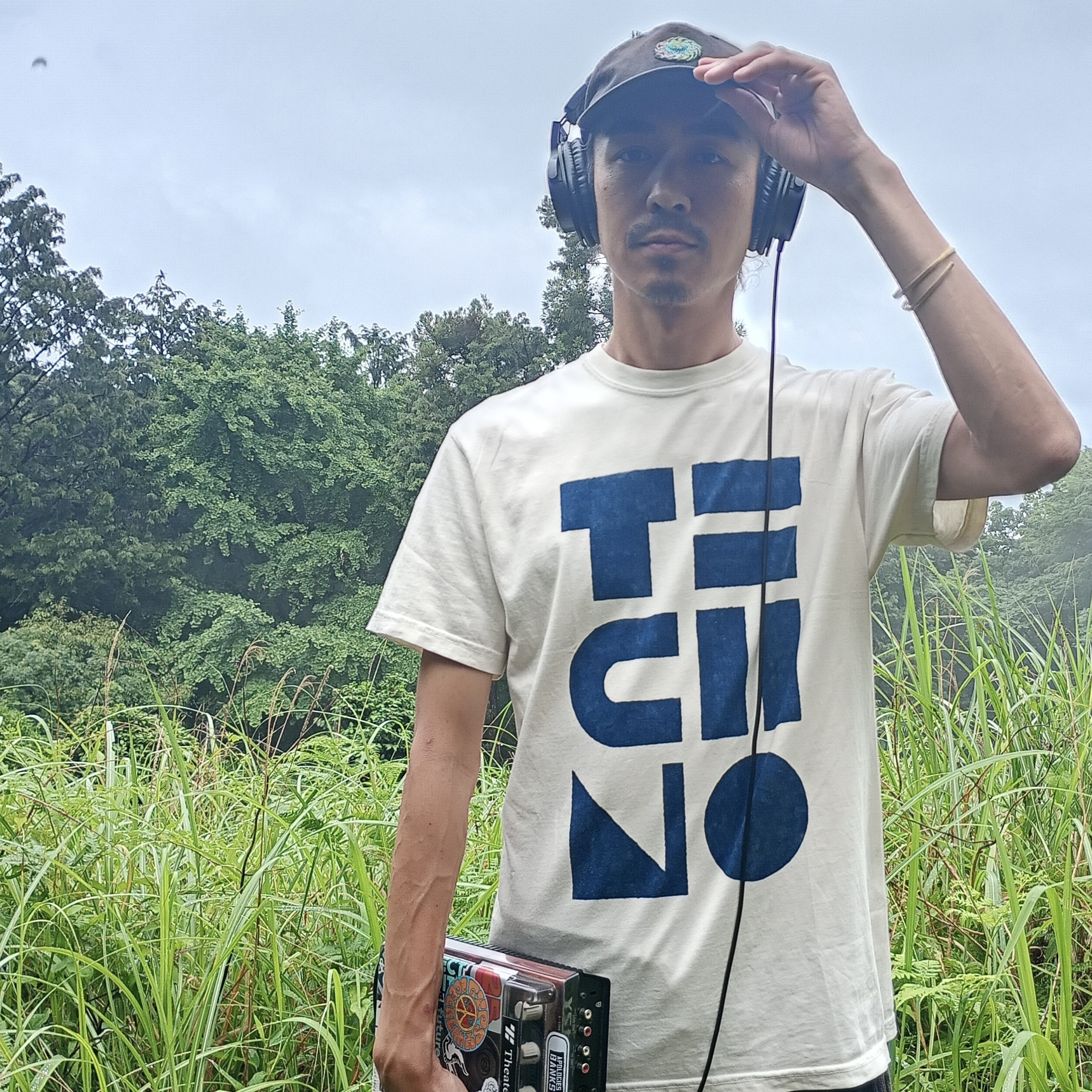 「TECHNO」　藍染め　Tシャツ