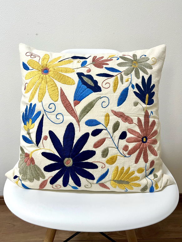 クッションカバー【45cm角】メキシコ オトミ刺繍 花 クッション