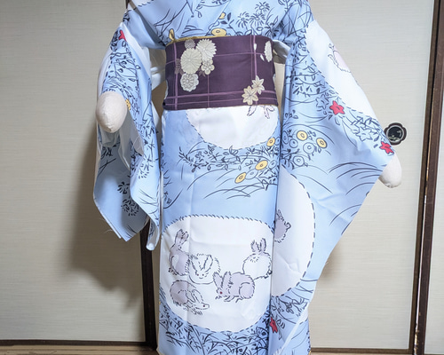 江戸の意匠、あなたの袖へ。小袖雛形シリーズ【秋の草とふわふわ