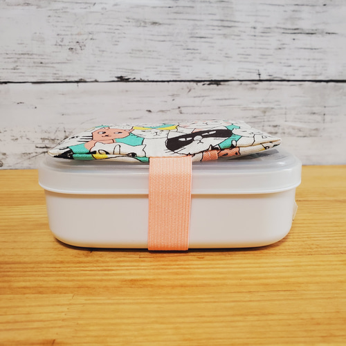お弁当に！保冷剤ケース付き お弁当箱ゴムバンド ランチベルト ねこ