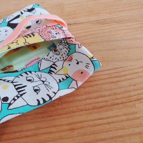 お弁当に！保冷剤ケース付き お弁当箱ゴムバンド ランチベルト ねこ