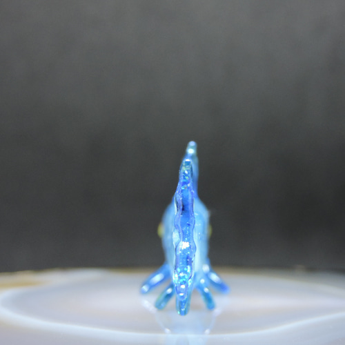 ガラス　造形作品　　目白 作品紹介-お猪口］ タイトル:ガラスの見た景色-雪山脈Ⅱ 素材