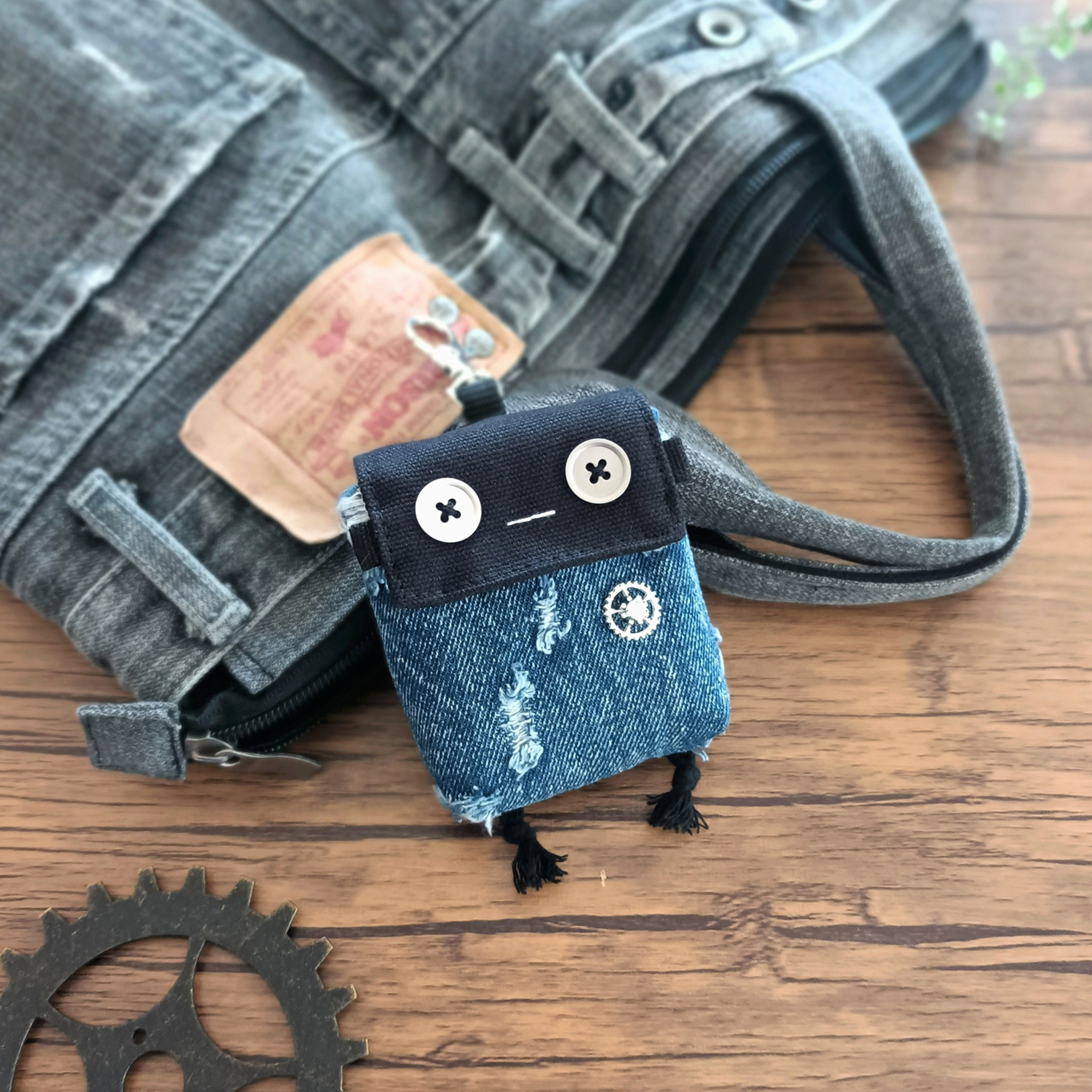 バッグのおとも♪ロボchiのミニぶら下がりポーチ-クラッシュデニム ロボット 4,720円