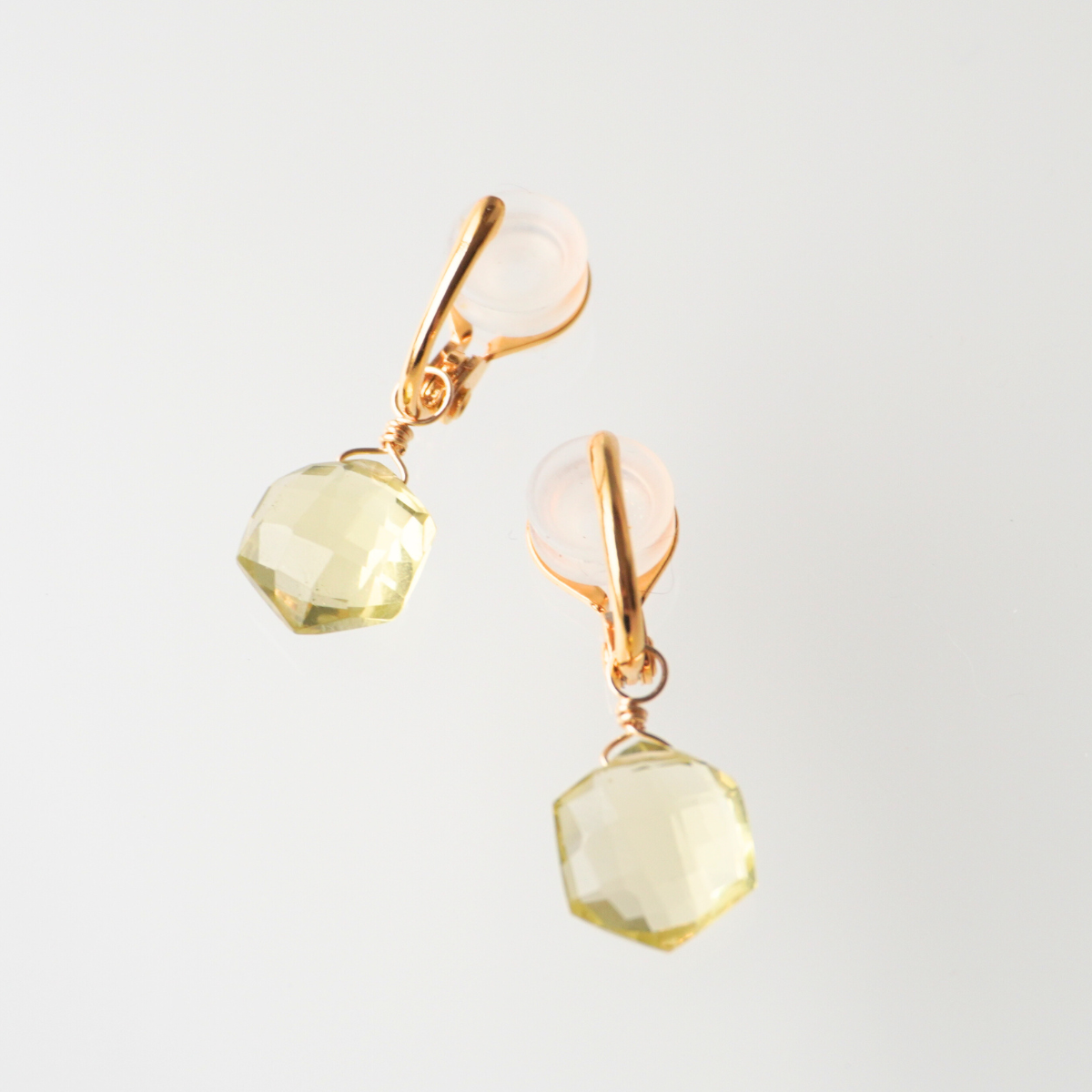 【爽やかレモン】24金gp 痛くないイヤリング 日本製金具 フープイヤリング 2way レモンクォーツ 宝石質AAA上品