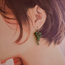 beads earrings ＊ グリーンジェード（天然クォーツァイト） 4枚目の画像