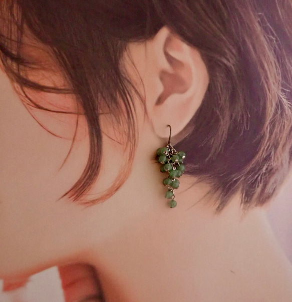 beads earrings ＊ グリーンジェード（天然クォーツァイト） 4枚目の画像