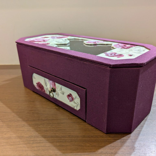 2526 ♥️ ジュエリーボックス * ローラ・アシュレイ