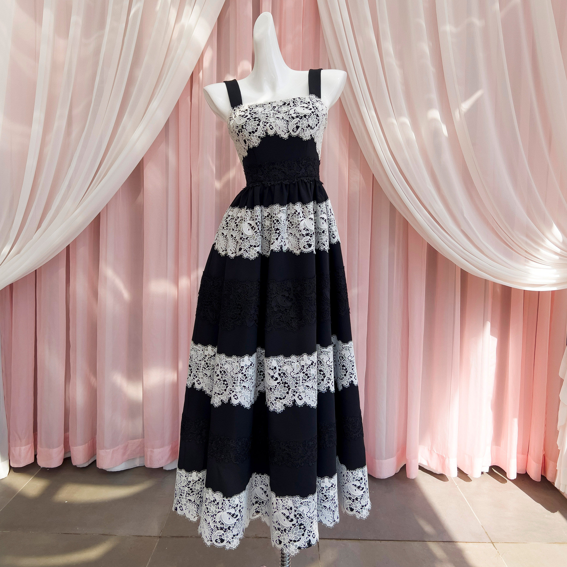 ドレス パーティー ウェディング ワンピース ロング プリンセス 黒 上品 高級感 優雅 韓国風 結婚式 お呼ばれ