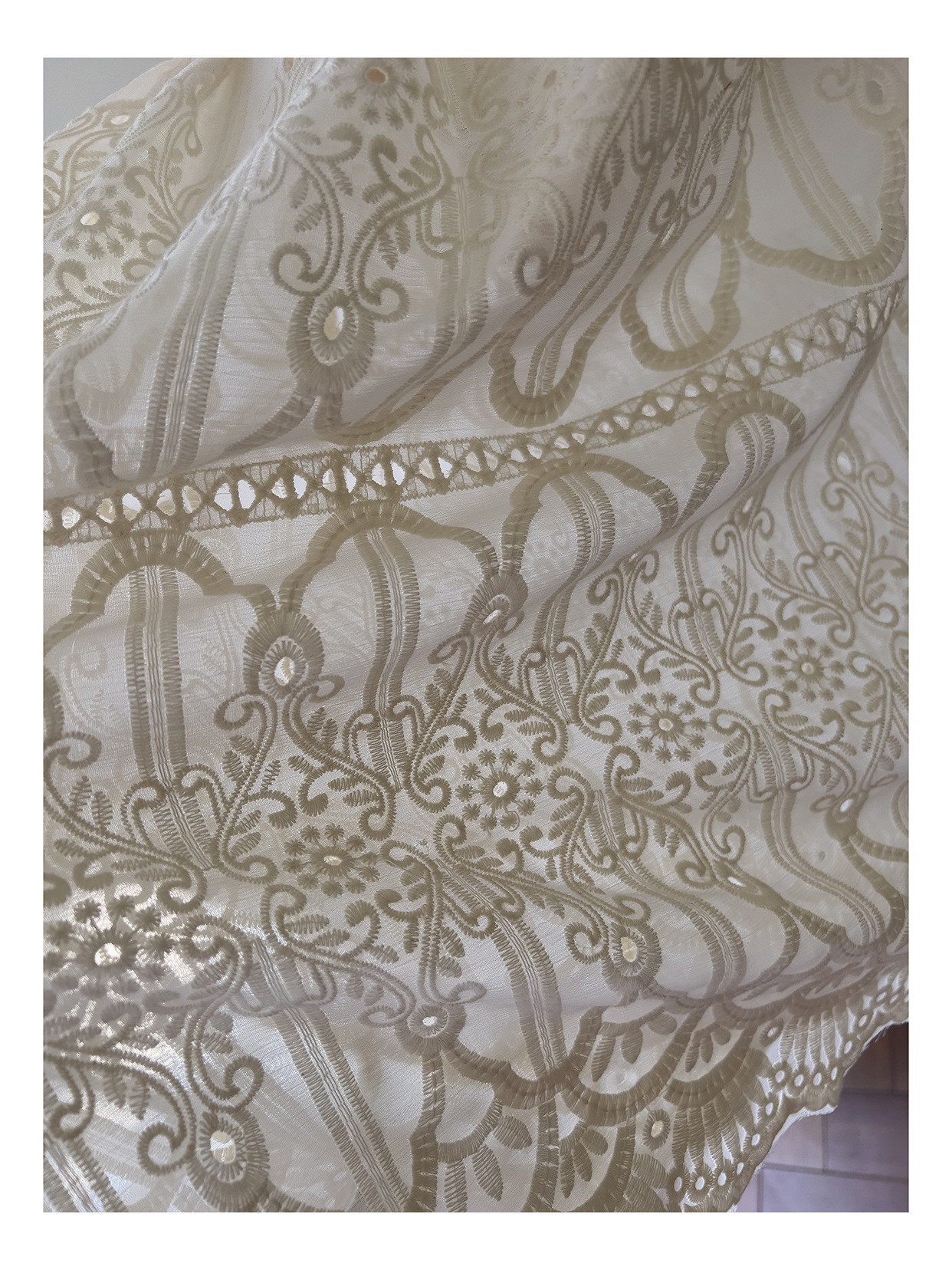 ドレス パーティー ウェディング ワンピース ロング プリンセス 刺繡 上品 高級感 優雅 韓国風 結婚式 お呼ばれ