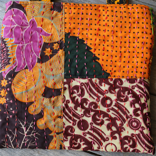 アフリカ布×パッチワーク×刺し子のキルト裏地ミニバッグ (オレンジ