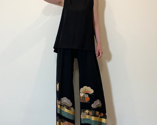 大島紬　セットアップ　ロングベスト×ワイドパンツ　着物リメイク　総柄　正絹 大島紬 セットアップ ロングベスト×ワイドパンツ 着物リメイク